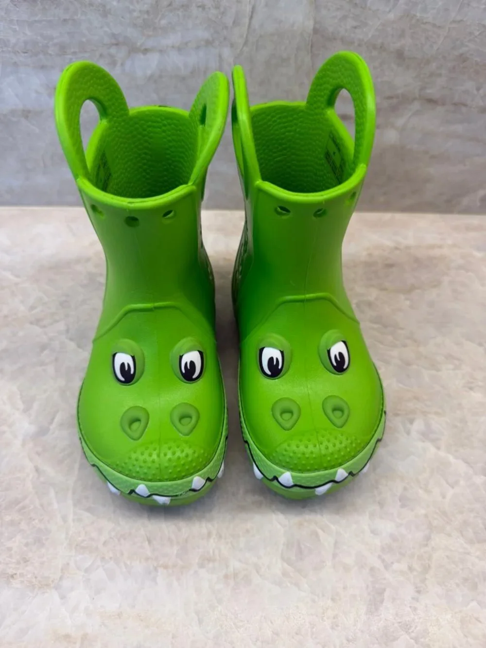 Crocs Kids Green Dinosaur Rain Boots Size C6